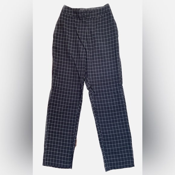 BLACK AND WHITE CARGO PANTS WITH VERTICAL & HORIZONTAL STRIPES (xs) - Picture 2 of 2